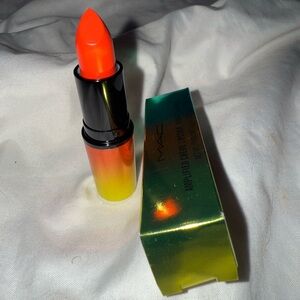 NIB! Mac Cosmetics Wash & Dry Collection Lipstick In Color Morange.